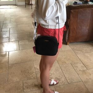 The cutest simple small black bag